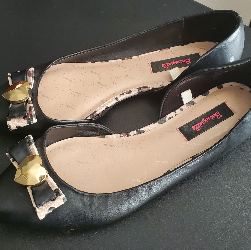 Betsey Johnson Flats 9.5 Womens